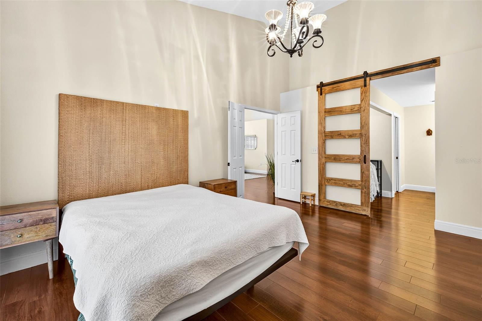 BRENTWOOD PARK - Residential Lease