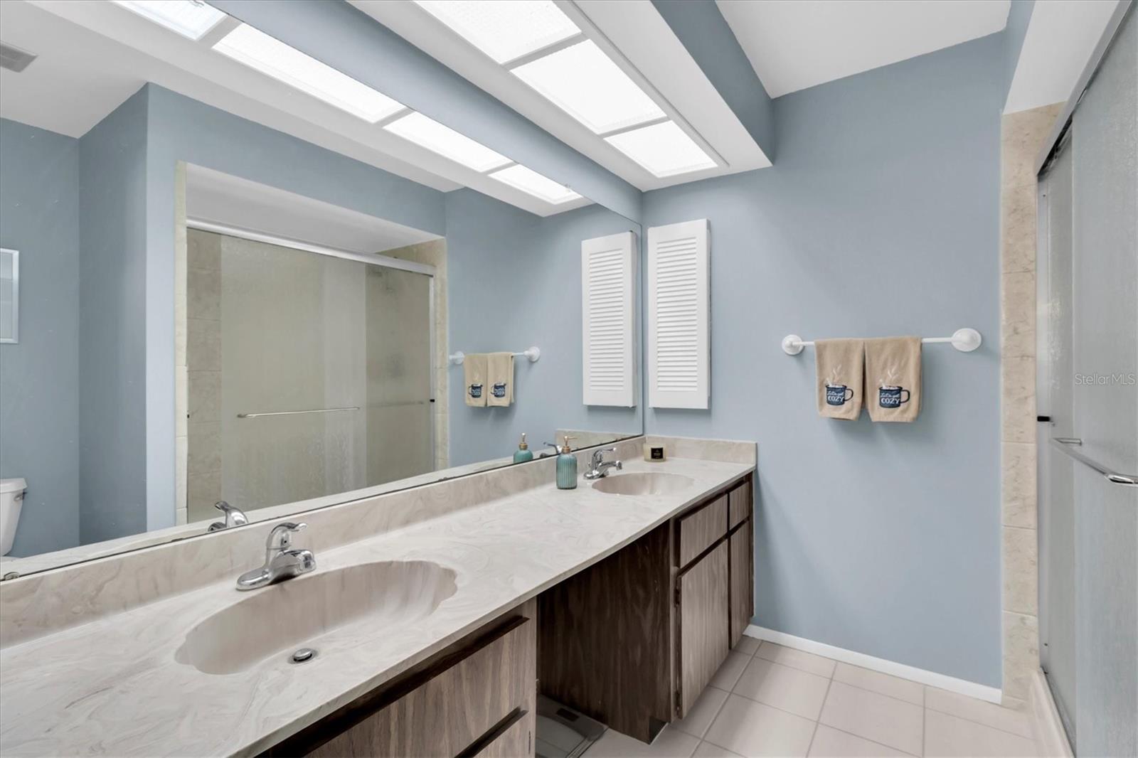HIGHLAND LAKES VILLAS ON THE GREEN - Residential