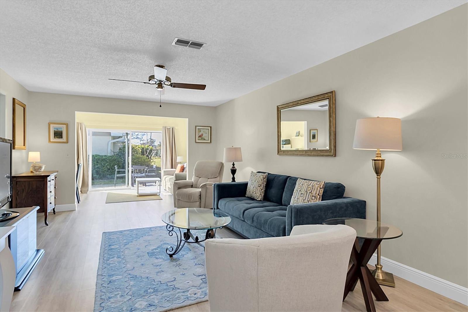 HIGHLAND LAKES VILLAS ON THE GREEN - Residential