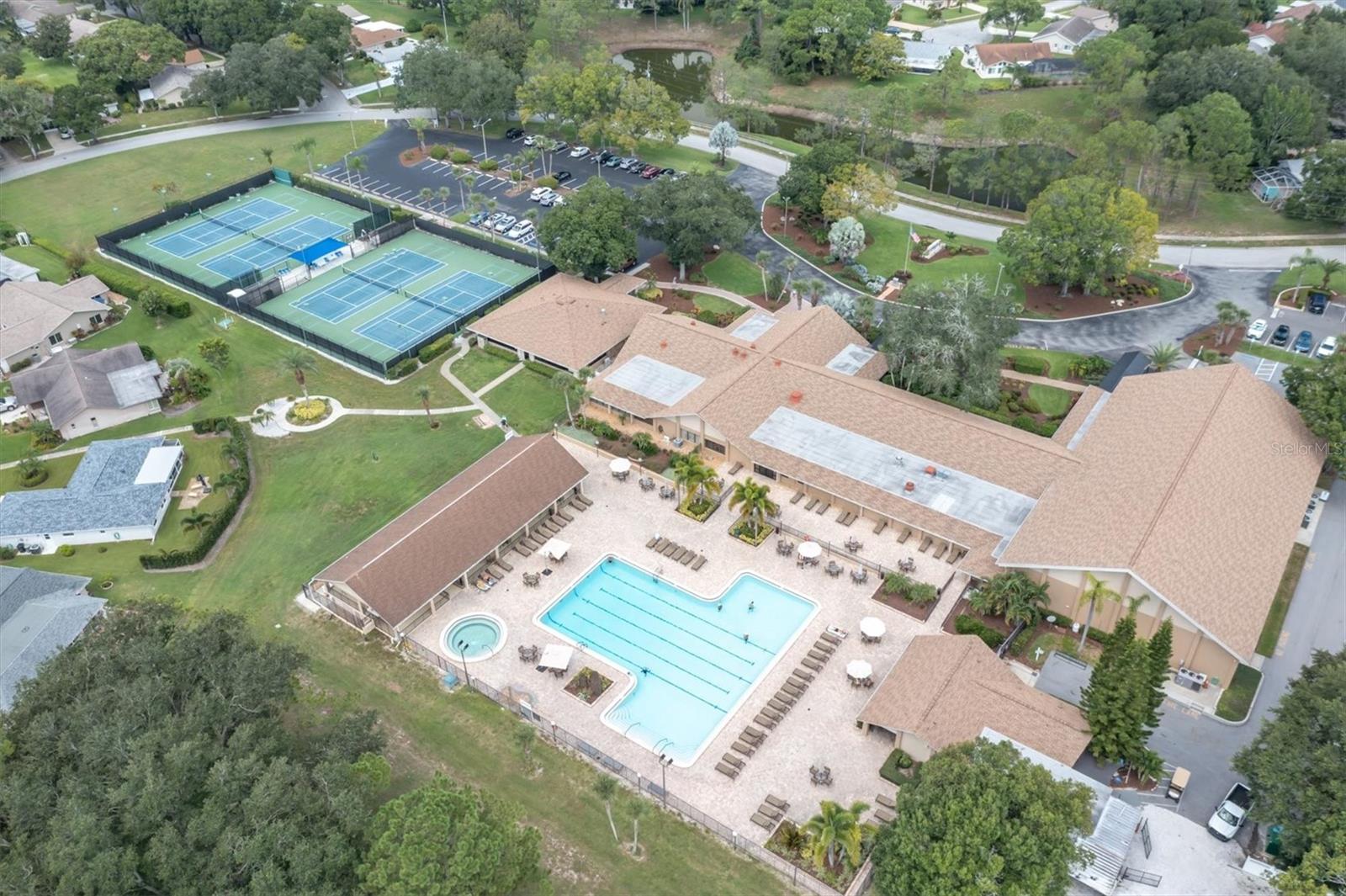 HIGHLAND LAKES VILLAS ON THE GREEN - Residential
