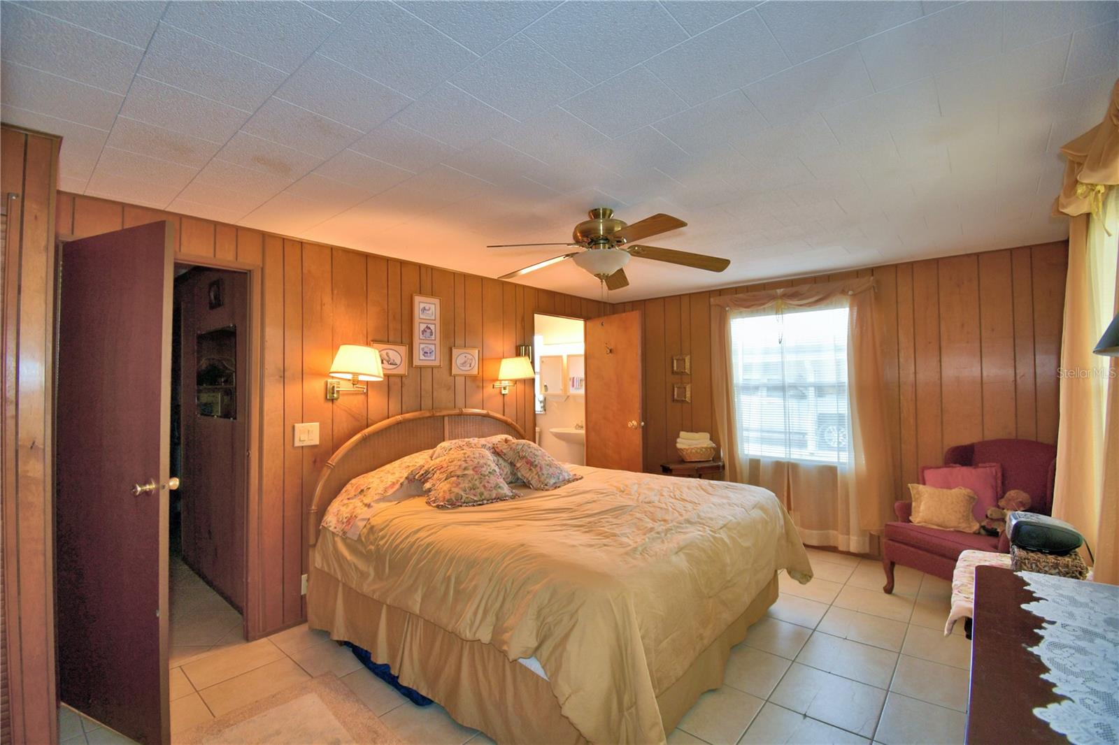 ARIANA SHORES MHP - Residential