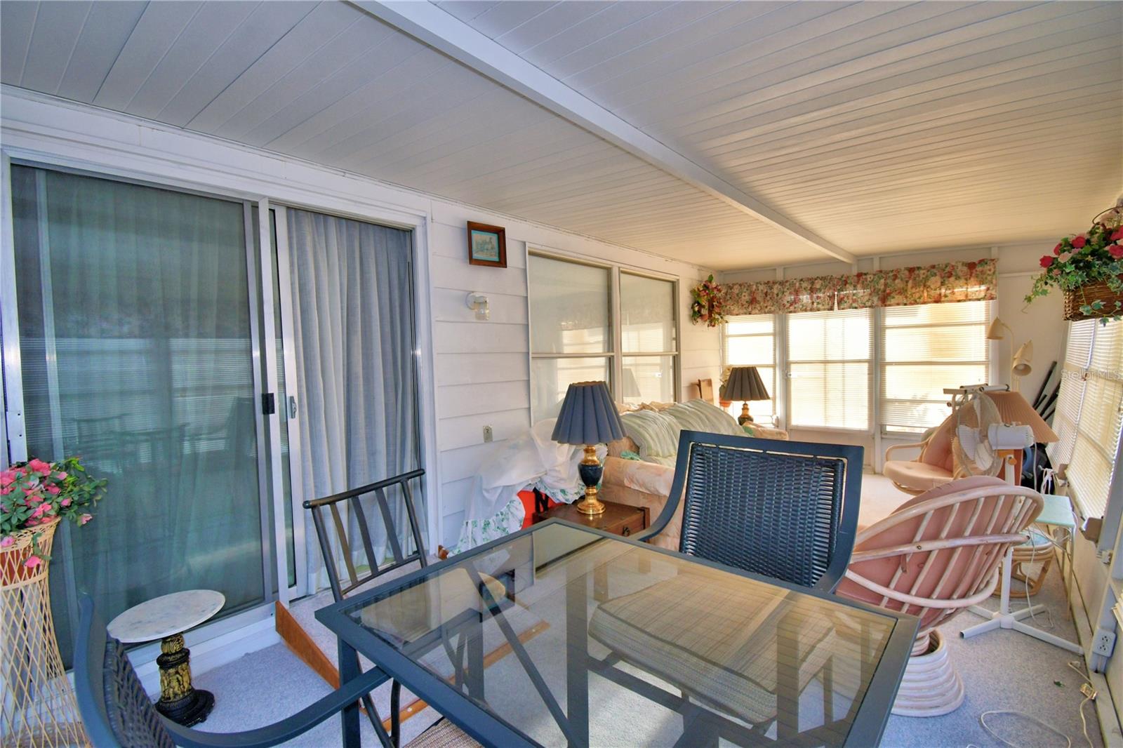 ARIANA SHORES MHP - Residential