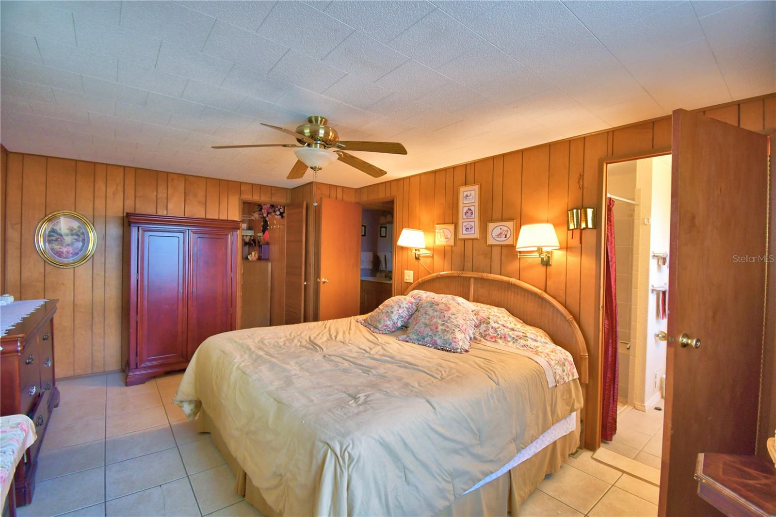 ARIANA SHORES MHP - Residential