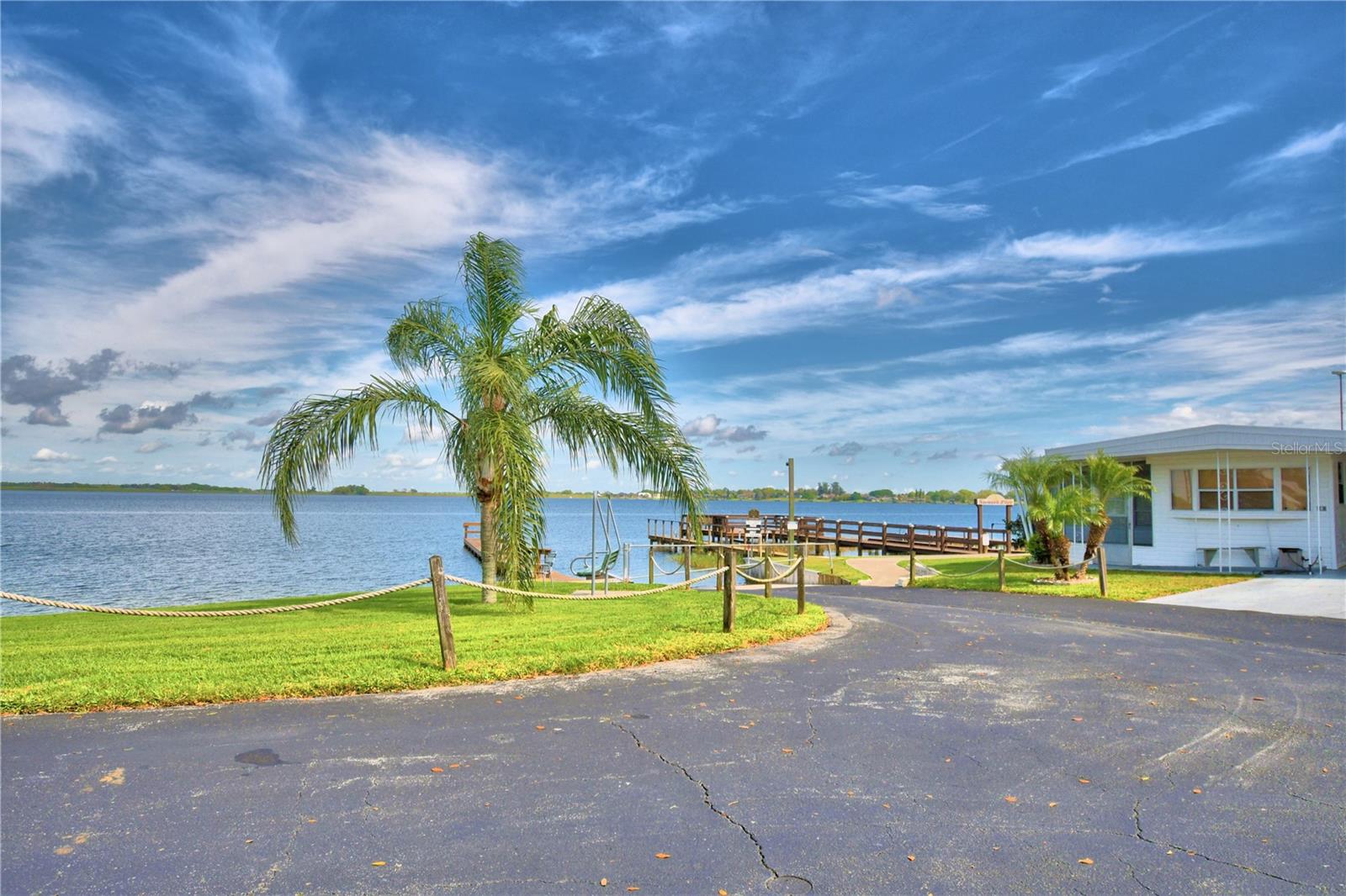 ARIANA SHORES MHP - Residential