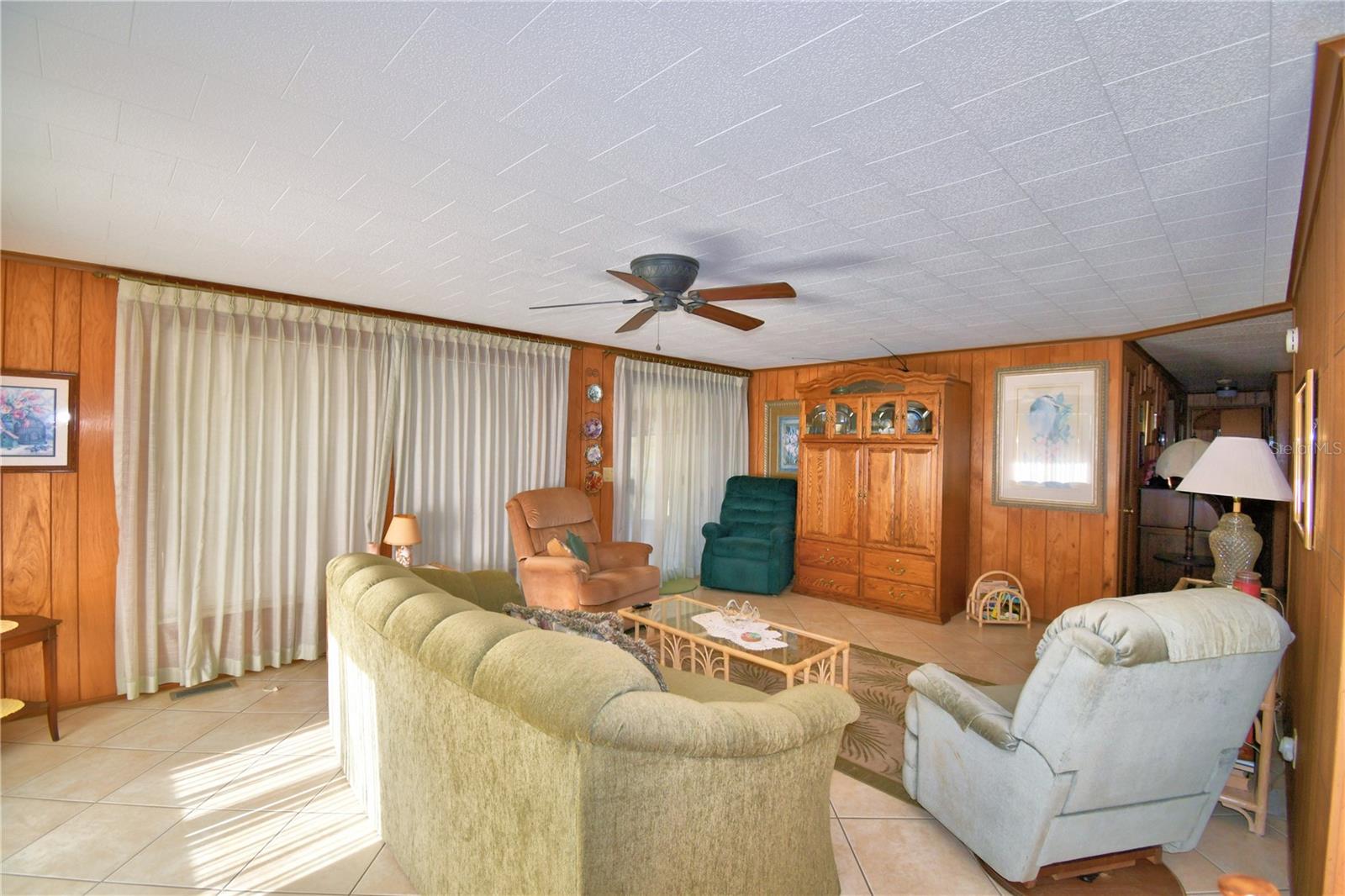 ARIANA SHORES MHP - Residential