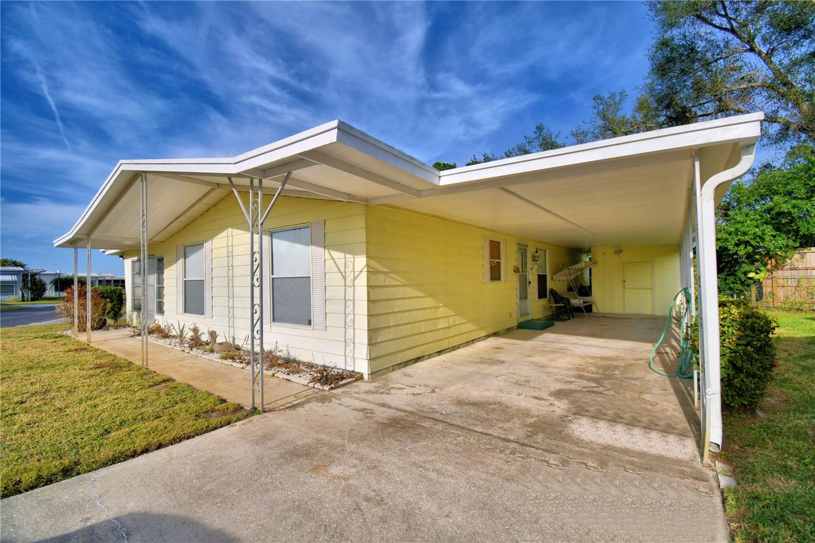 ARIANA SHORES MHP - Residential
