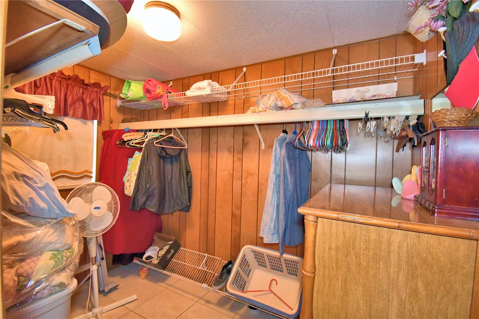 ARIANA SHORES MHP - Residential