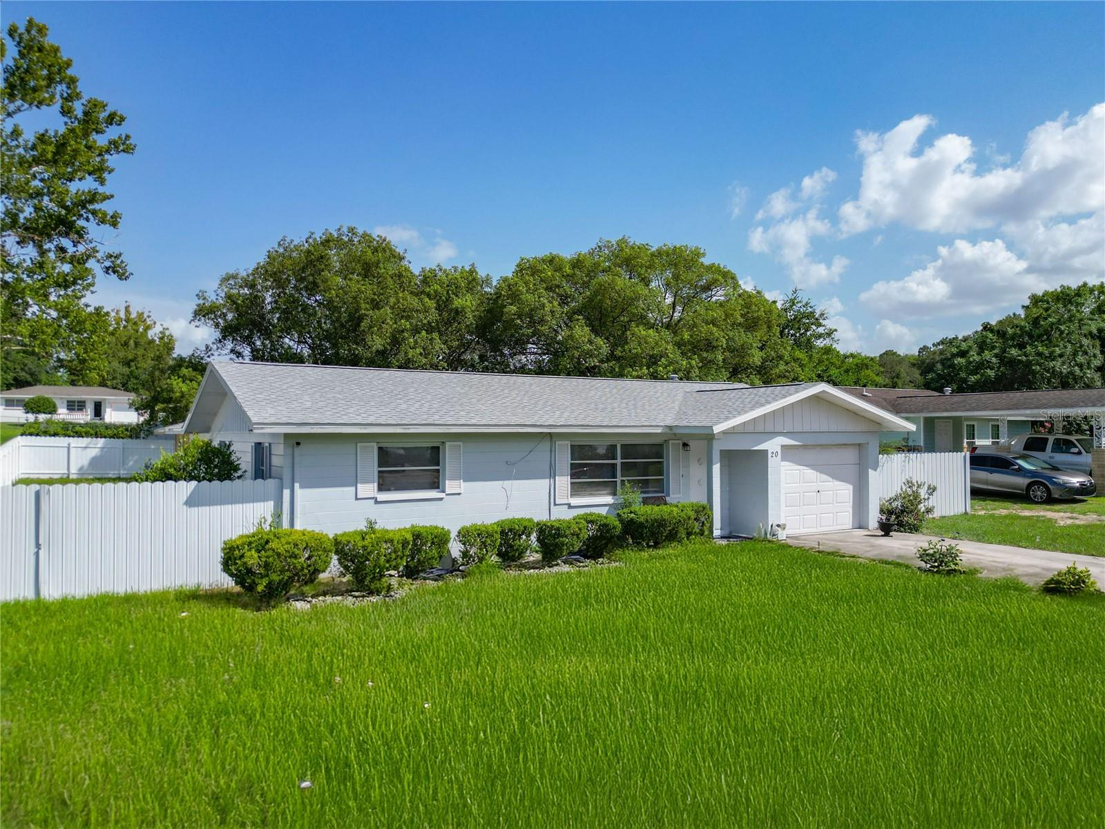 20 LAKE COURT LOOP