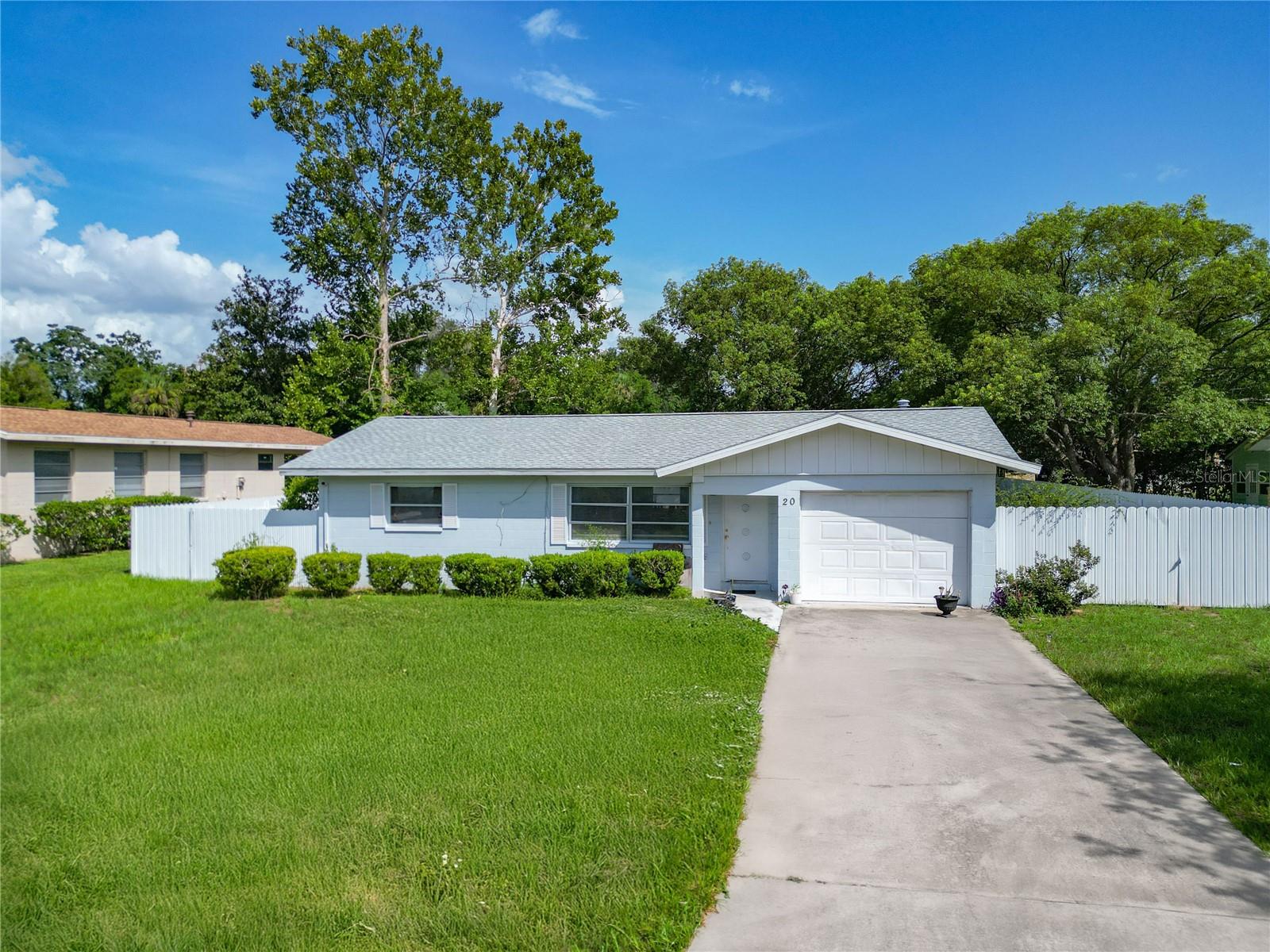 20 LAKE COURT LOOP