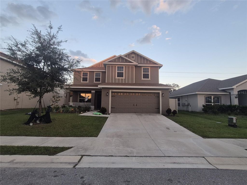 Photo of 823 Chinoy Road, Davenport, FL 33837 (MLS # S5136943)
