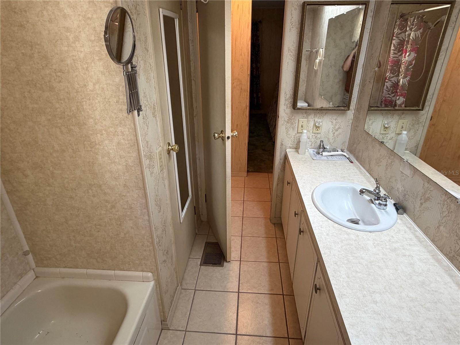 TERRA CEIA MANOR CO-OP - Residential