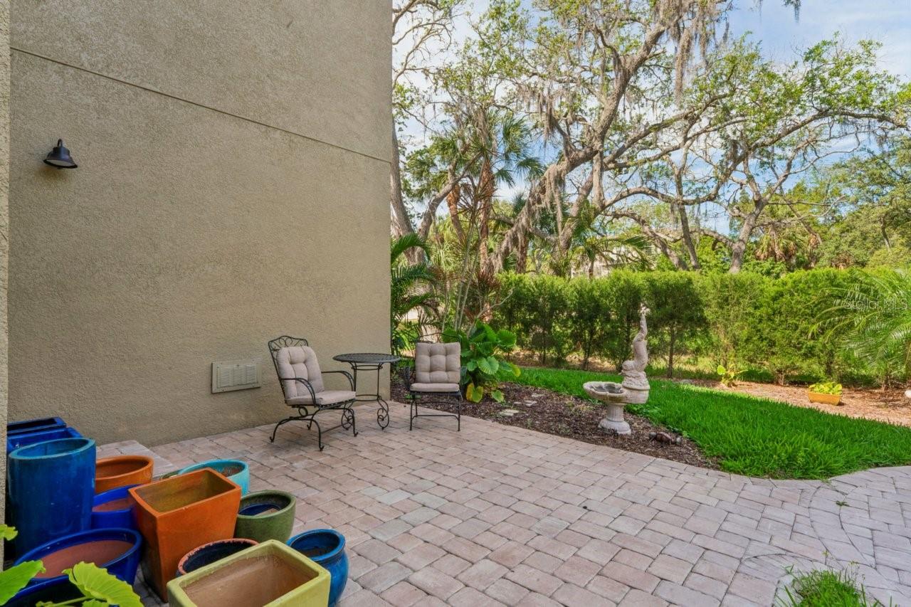 OYSTER BAYOU - Residential