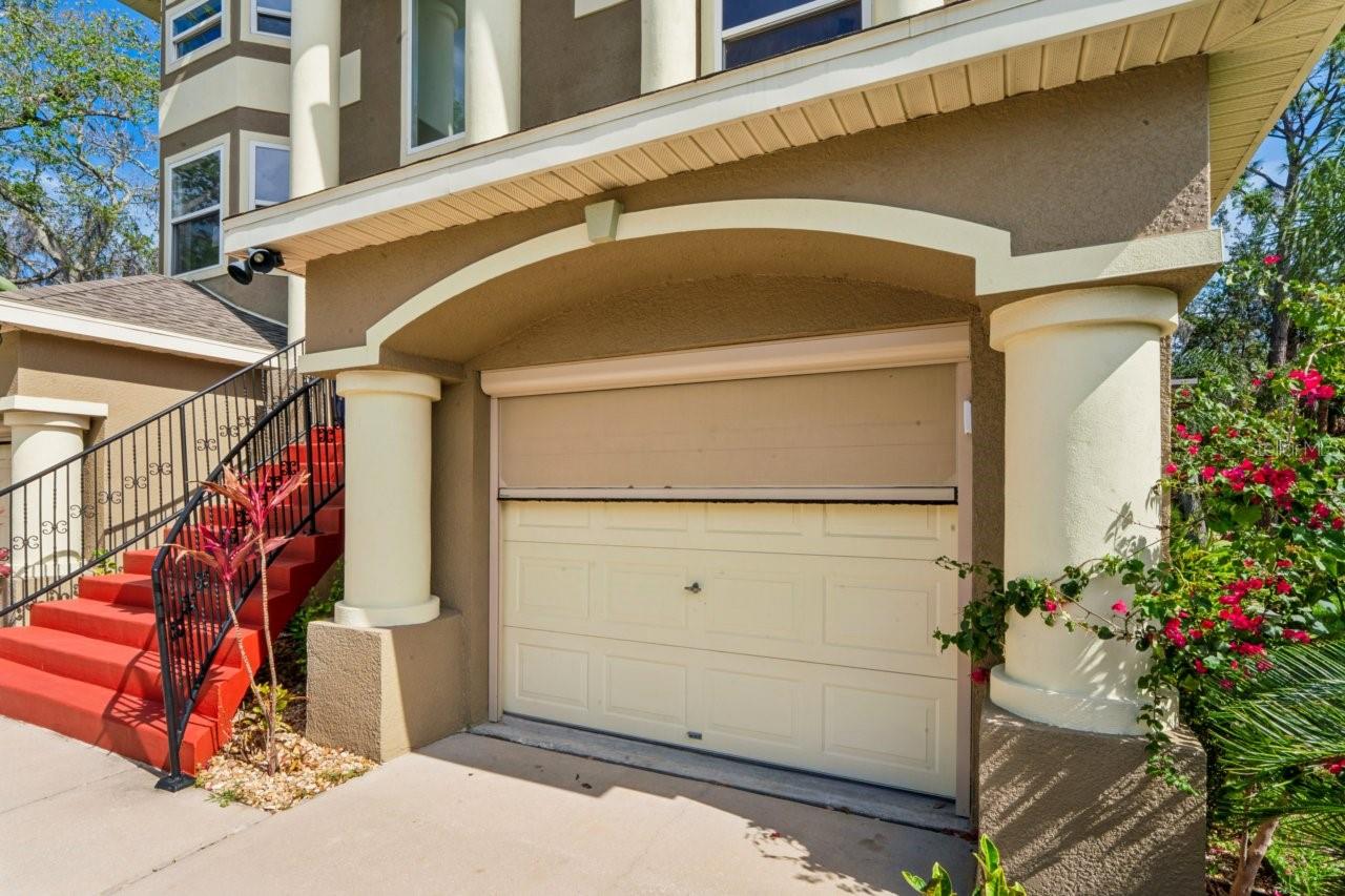 OYSTER BAYOU - Residential