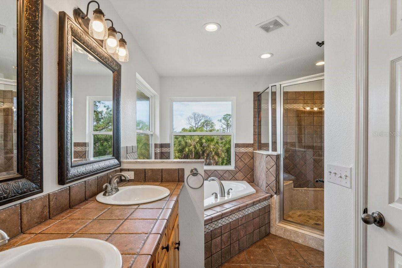 OYSTER BAYOU - Residential