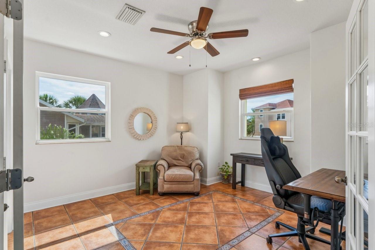 OYSTER BAYOU - Residential