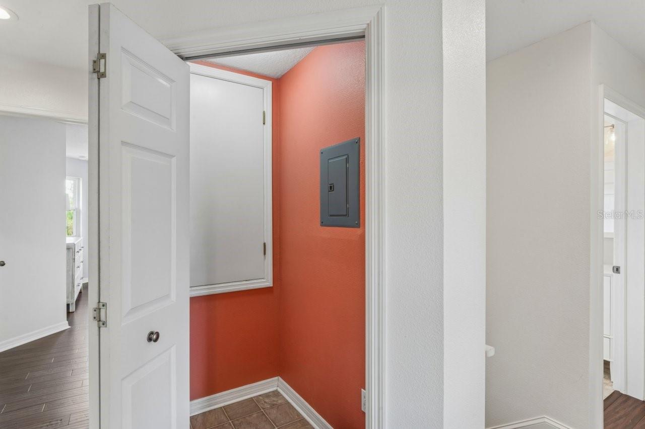 OYSTER BAYOU - Residential