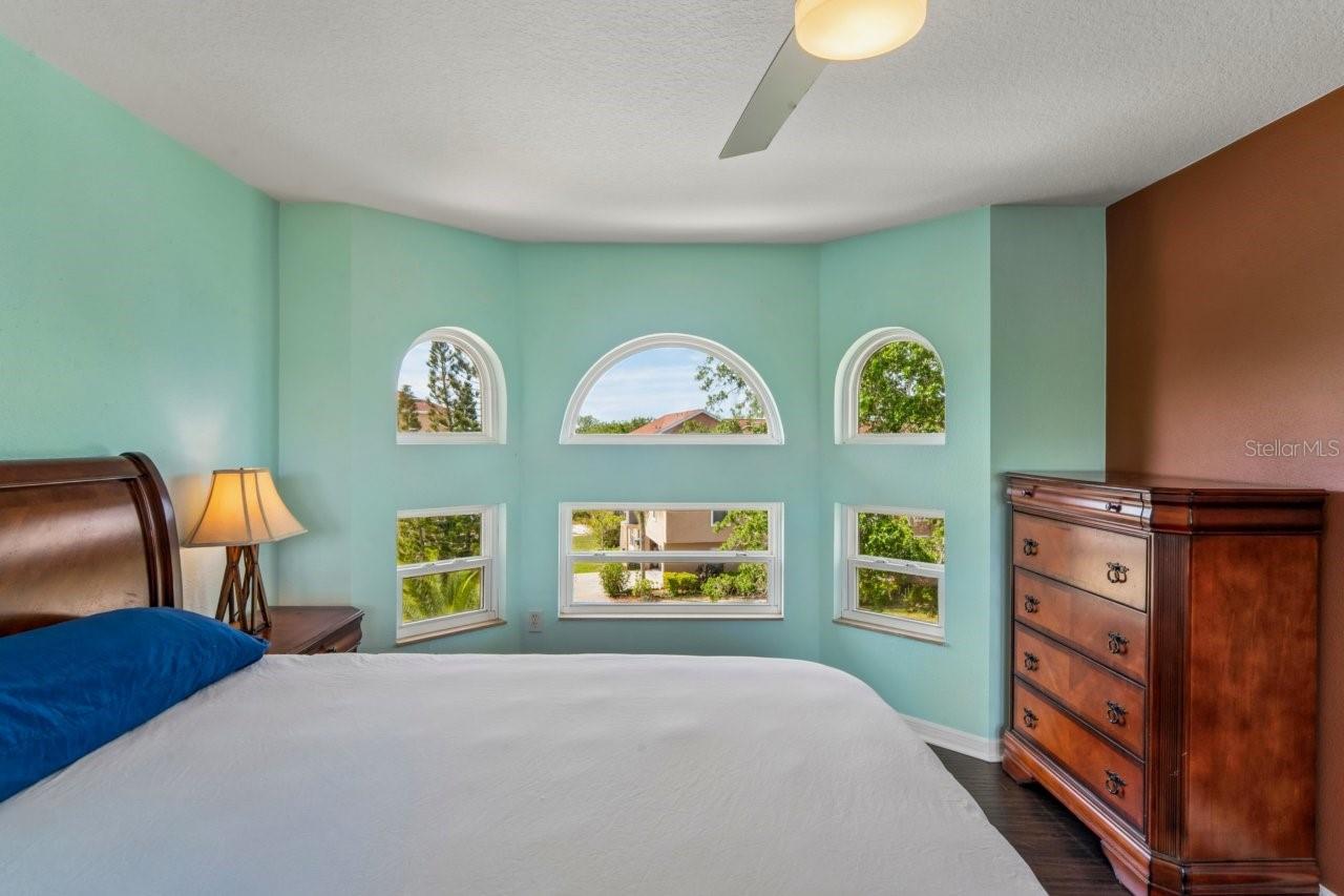 OYSTER BAYOU - Residential