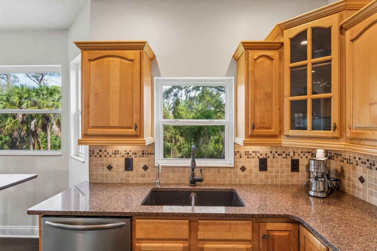 OYSTER BAYOU - Residential