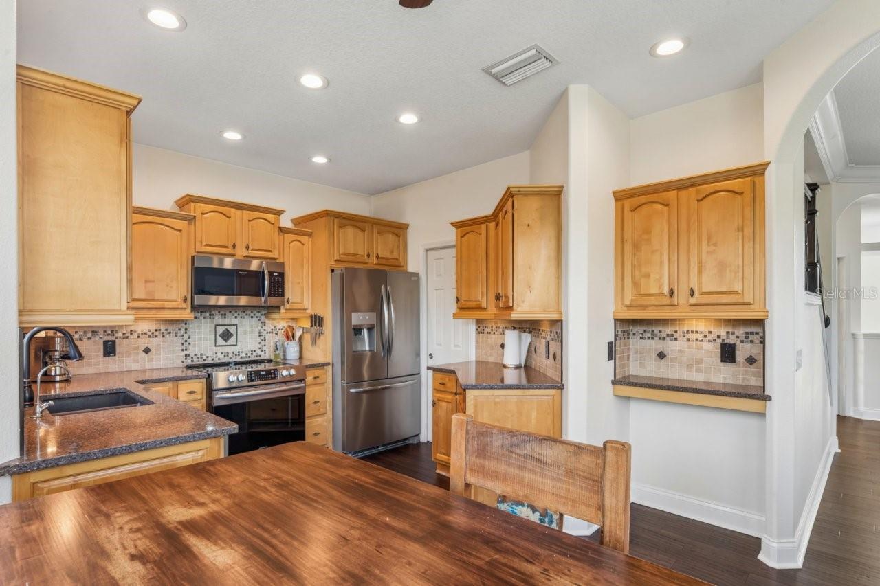 OYSTER BAYOU - Residential