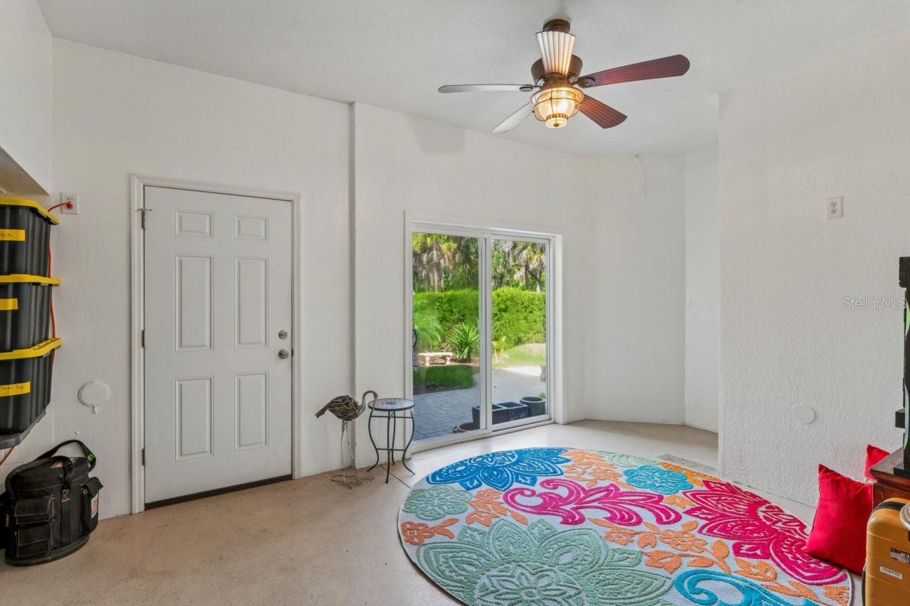 OYSTER BAYOU - Residential