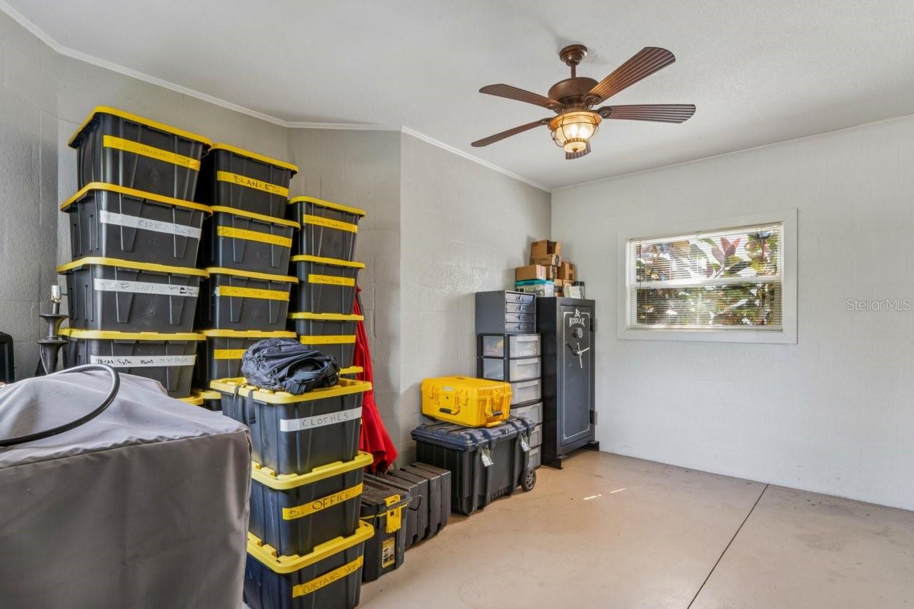 OYSTER BAYOU - Residential