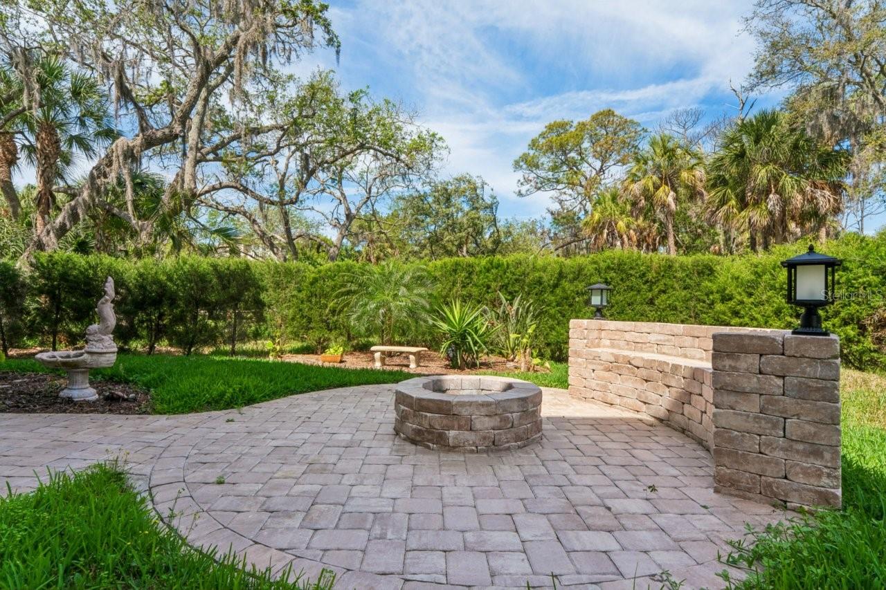 OYSTER BAYOU - Residential