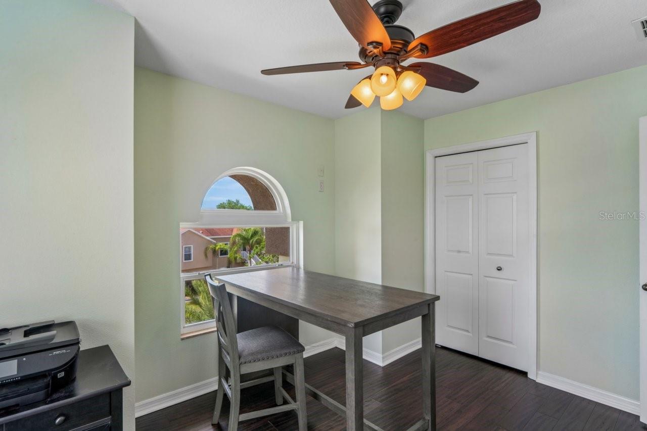 OYSTER BAYOU - Residential