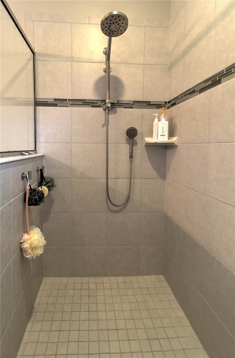 CASCADES AT S H PLANT PH 1 REP - Residential