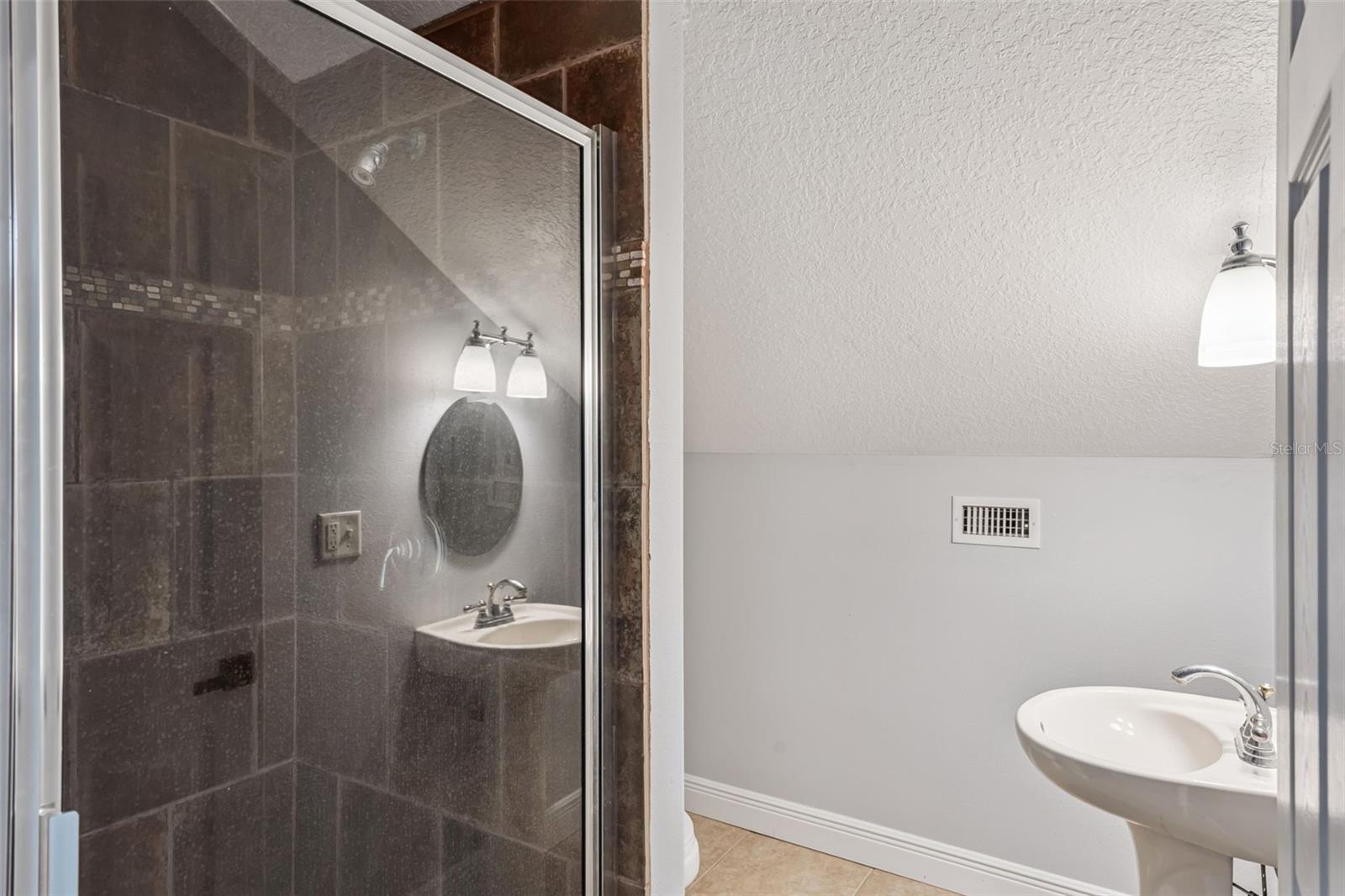 HIGHLAND ESTATES - Residential