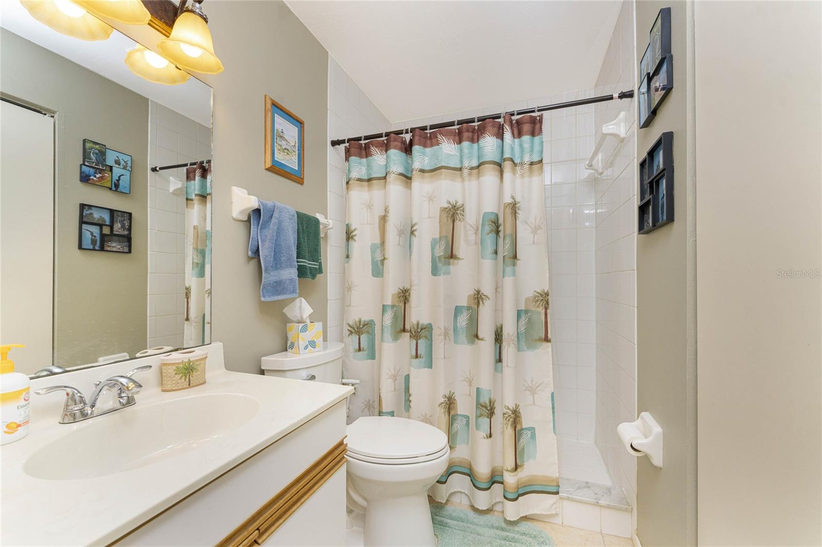 FIDDLERS GREEN CONDO 02 PH 02 - Residential