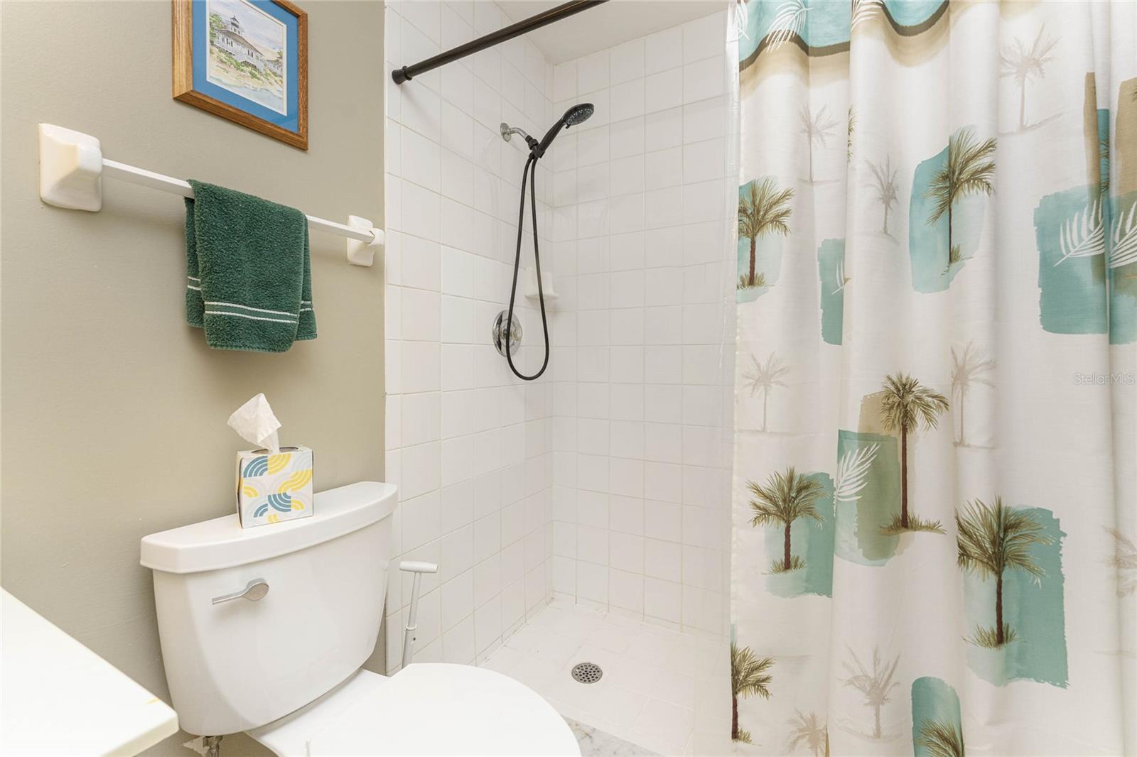 FIDDLERS GREEN CONDO 02 PH 02 - Residential