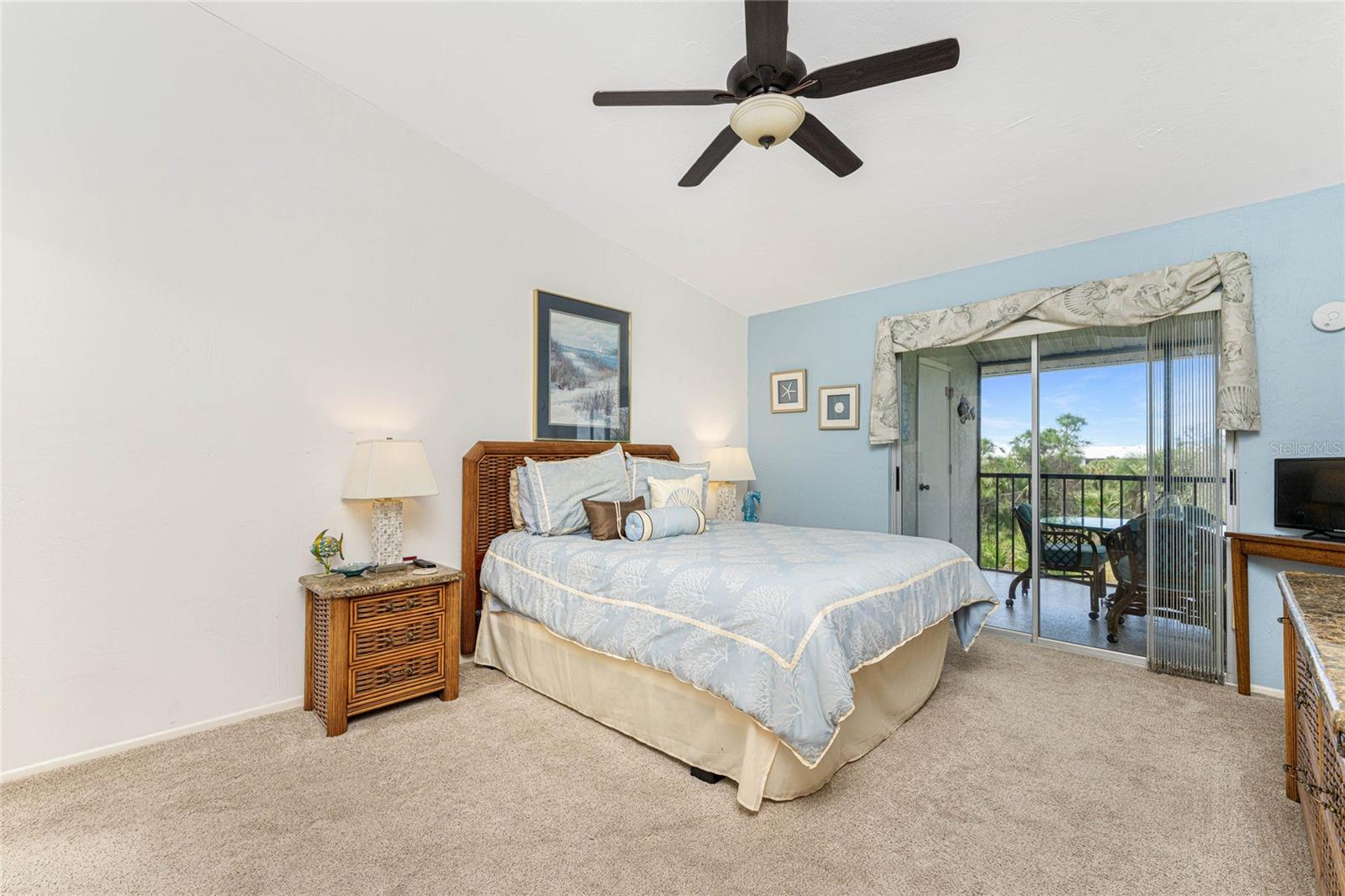 FIDDLERS GREEN CONDO 02 PH 02 - Residential