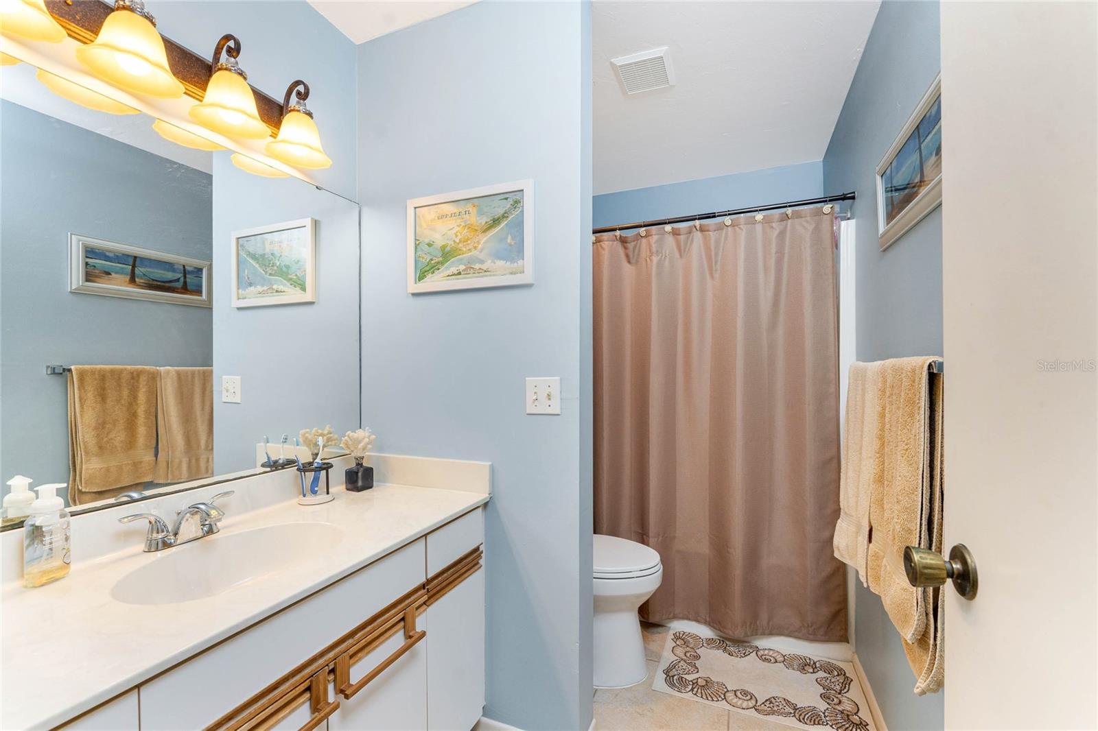 FIDDLERS GREEN CONDO 02 PH 02 - Residential