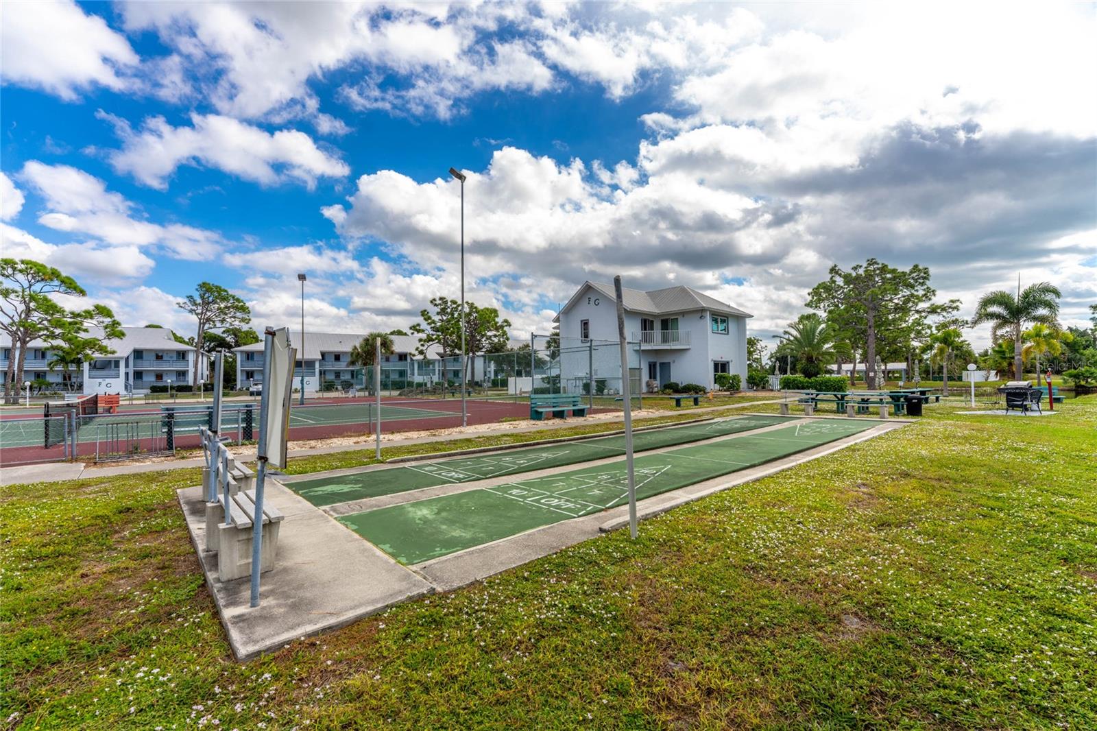 FIDDLERS GREEN CONDO 02 PH 02 - Residential