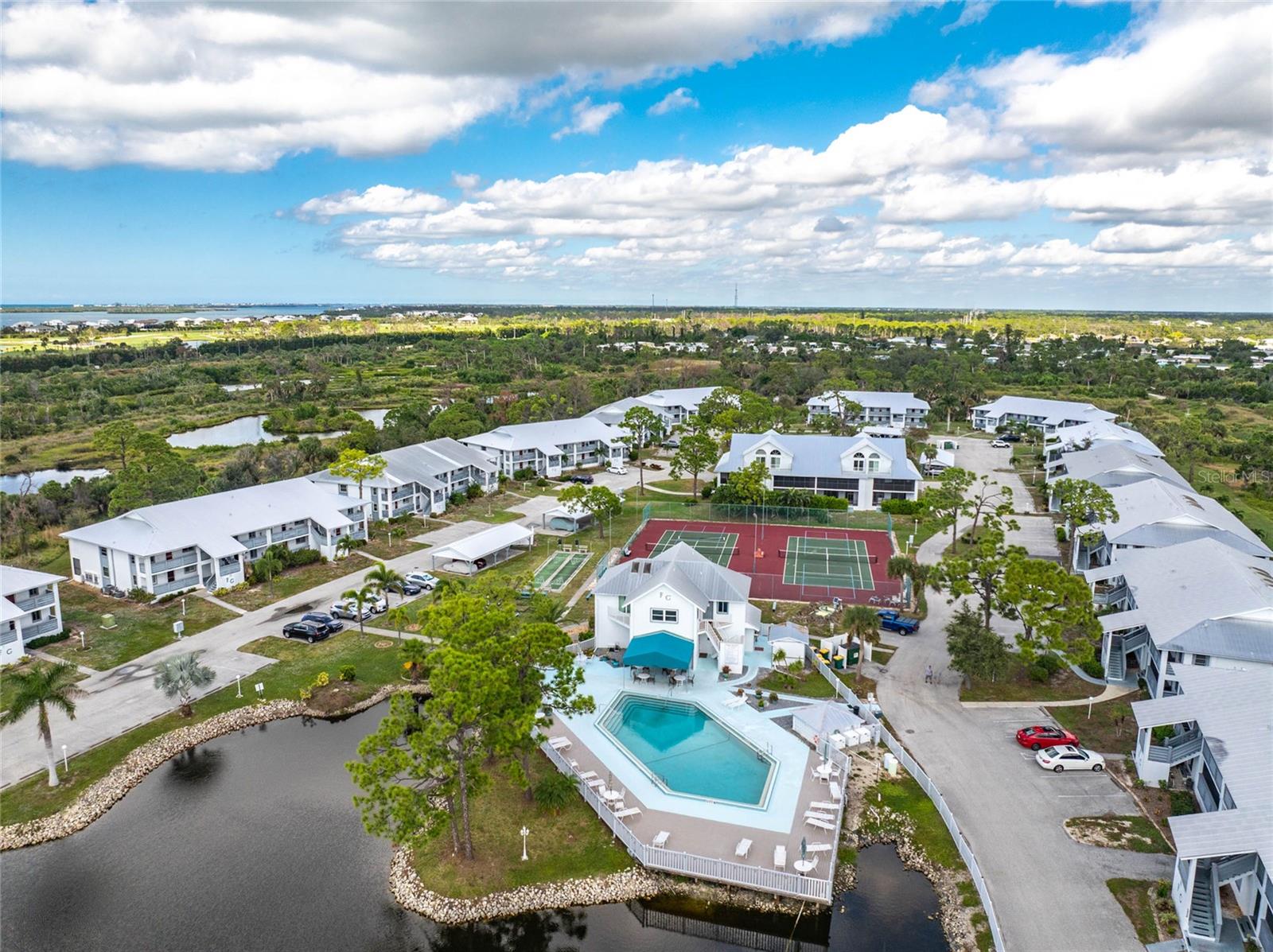 FIDDLERS GREEN CONDO 02 PH 02 - Residential