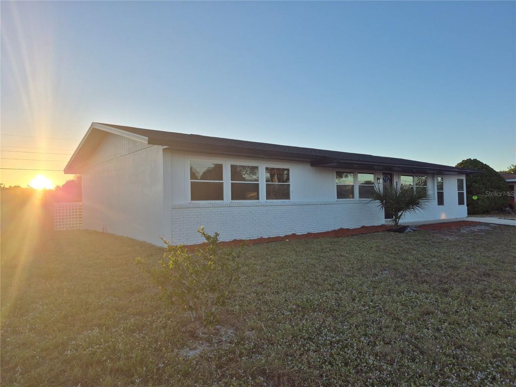 Photo of 980 Bacon Circle NE, Palm Bay, FL 32905 (MLS # S5139537)