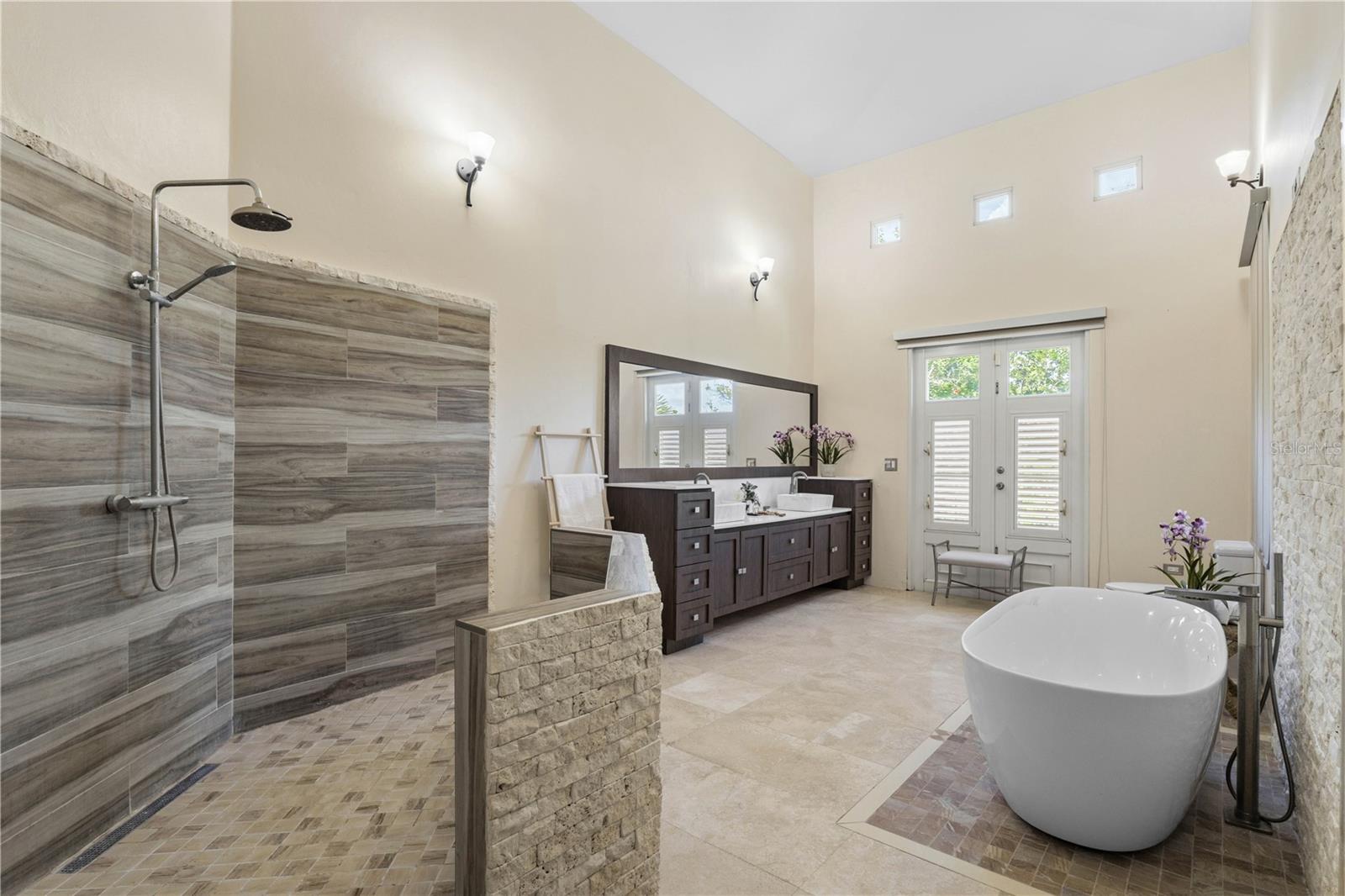 VALLE ESCONDIDO - Residential