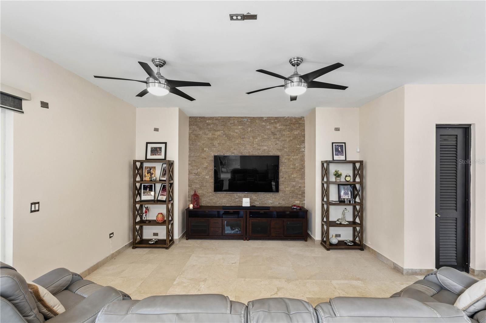 VALLE ESCONDIDO - Residential