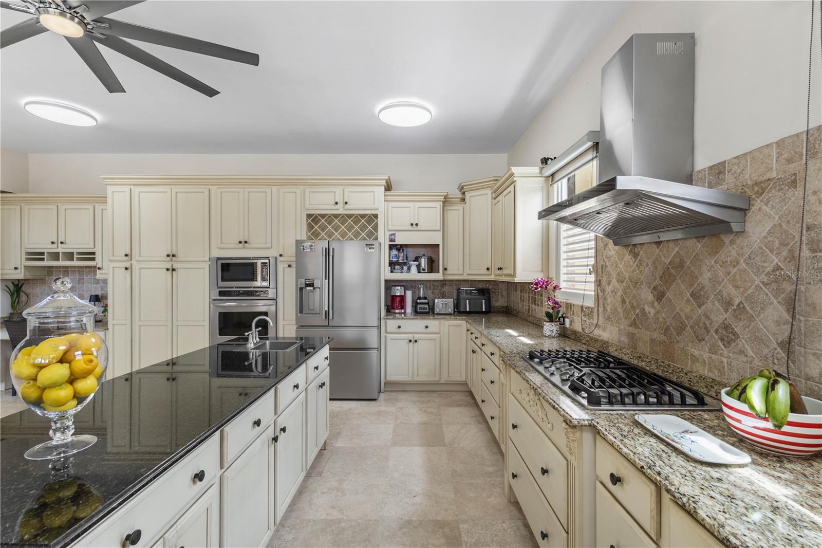 VALLE ESCONDIDO - Residential