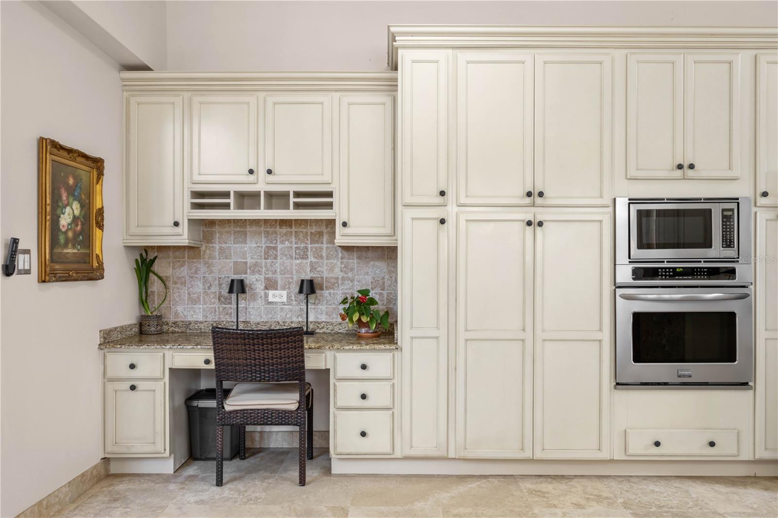 VALLE ESCONDIDO - Residential