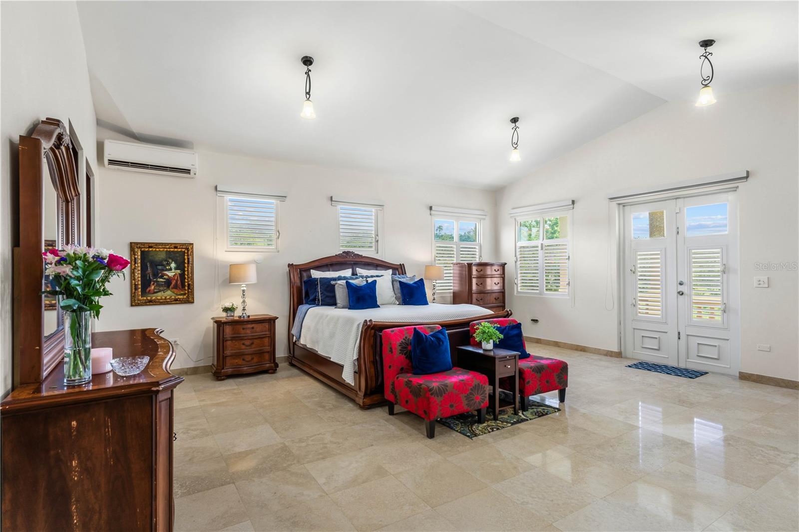 VALLE ESCONDIDO - Residential