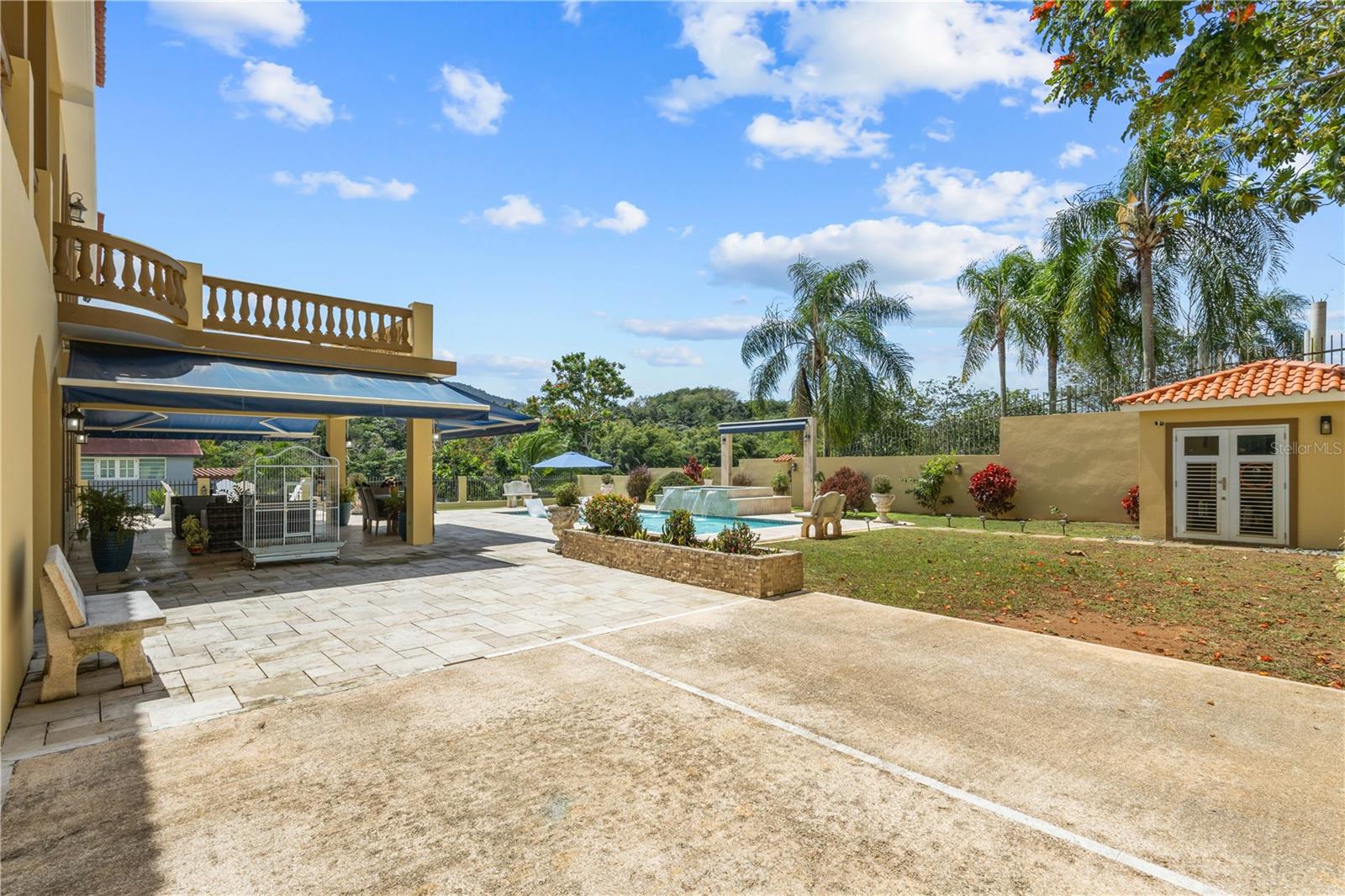 VALLE ESCONDIDO - Residential