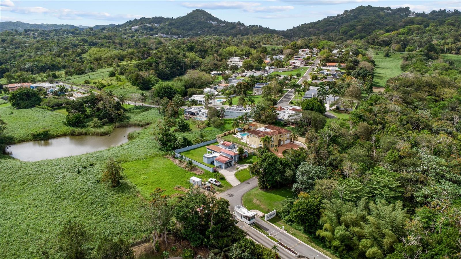 VALLE ESCONDIDO - Residential