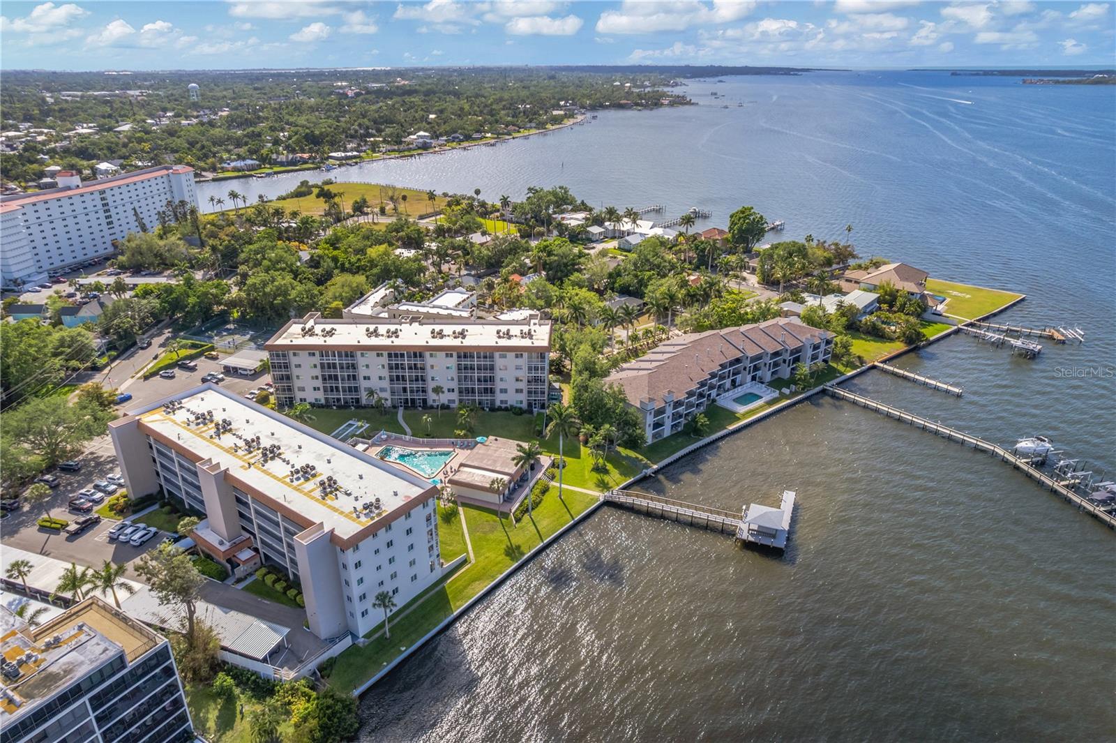 RIVER OAKS SEC B - Residential