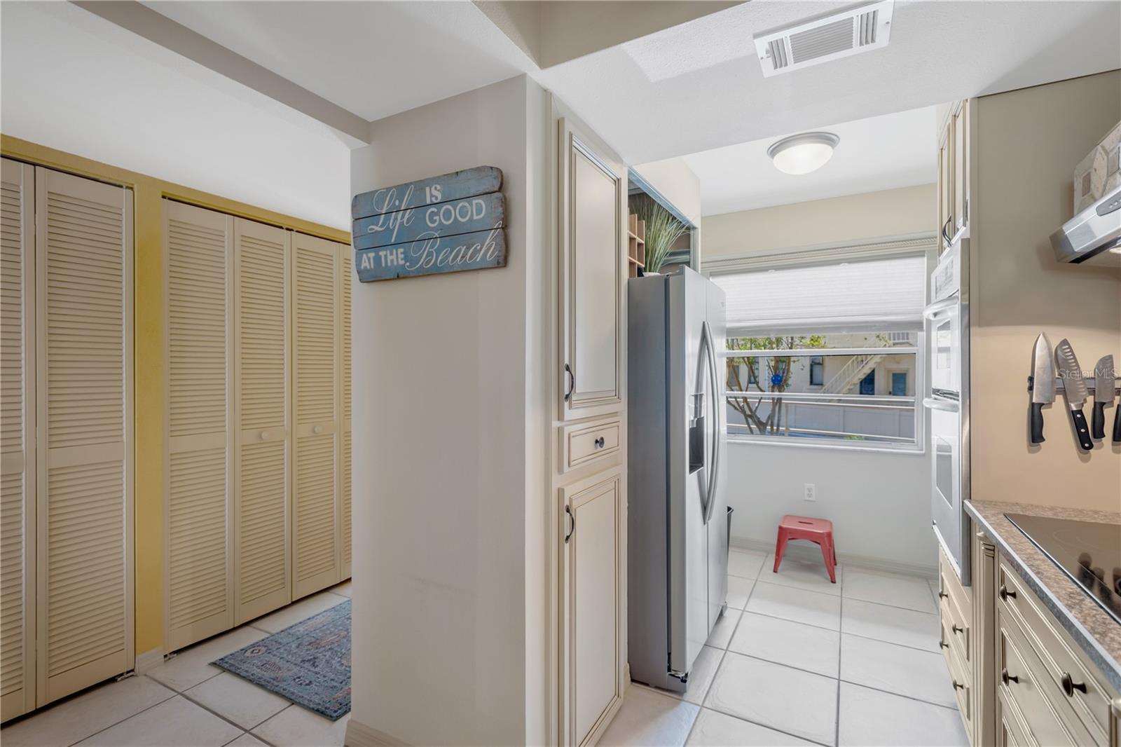 RIVER OAKS SEC B - Residential