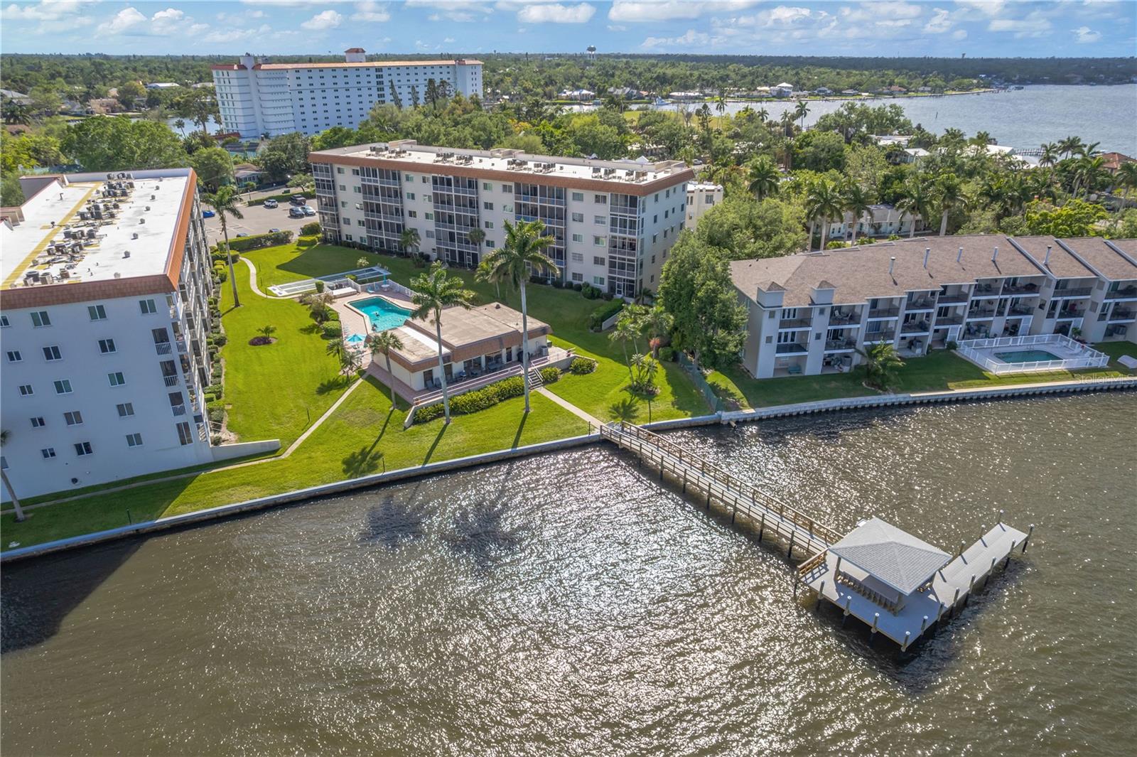 RIVER OAKS SEC B - Residential