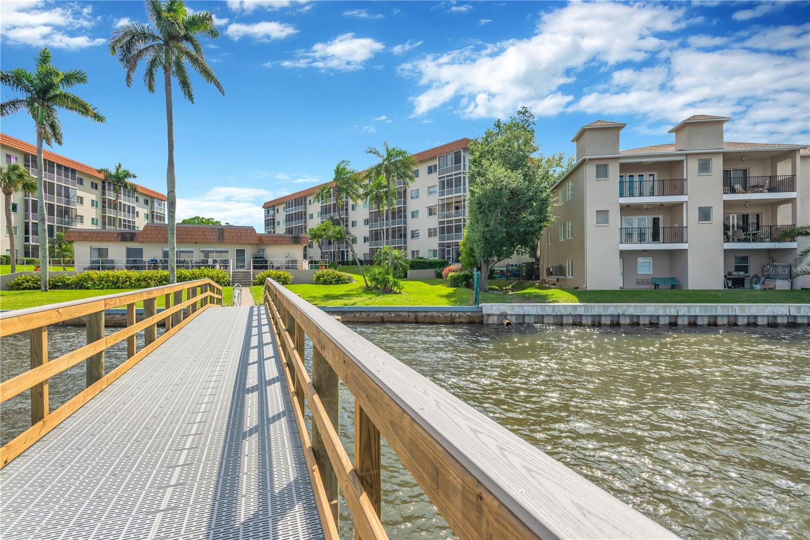 RIVER OAKS SEC B - Residential