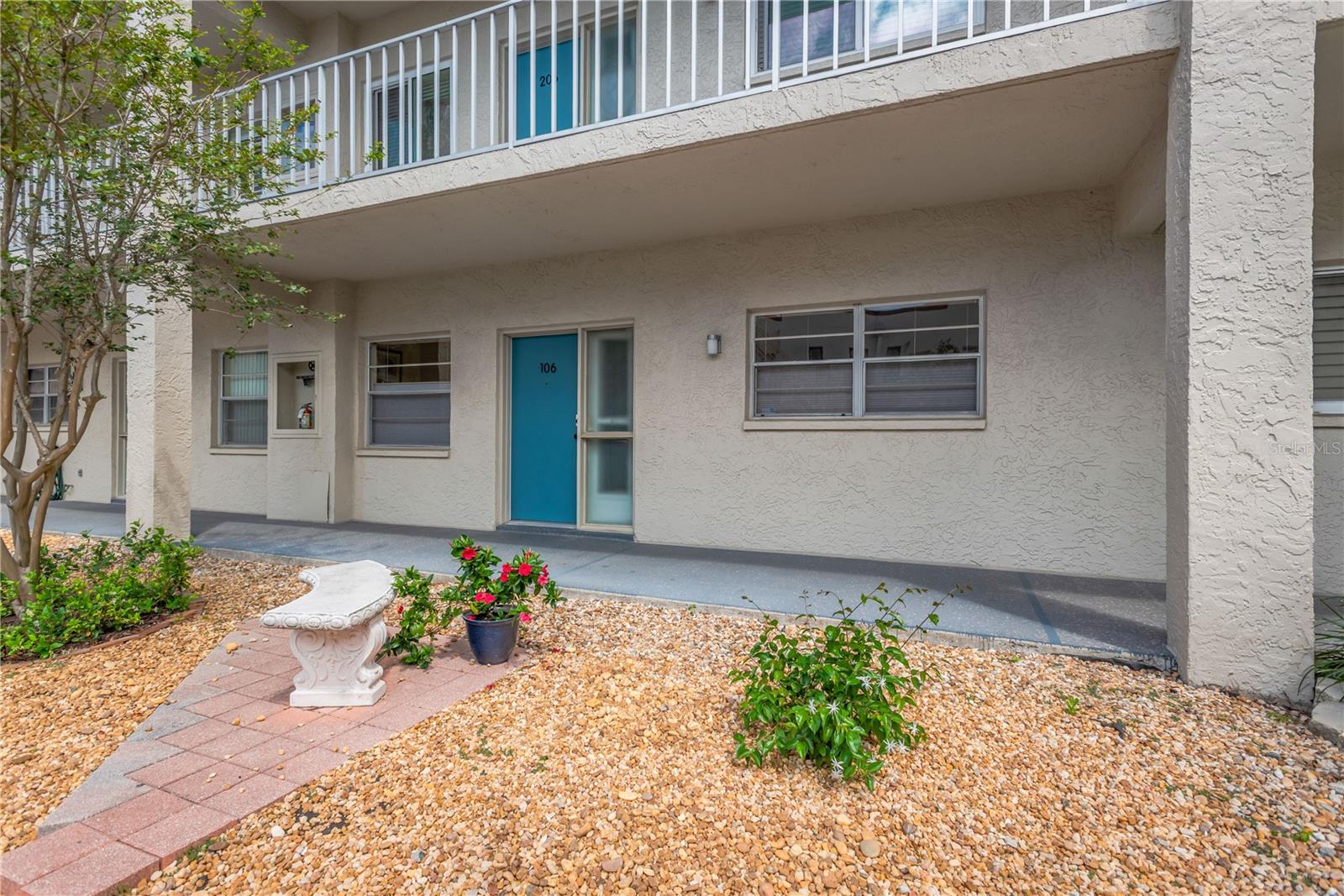 RIVER OAKS SEC B - Residential