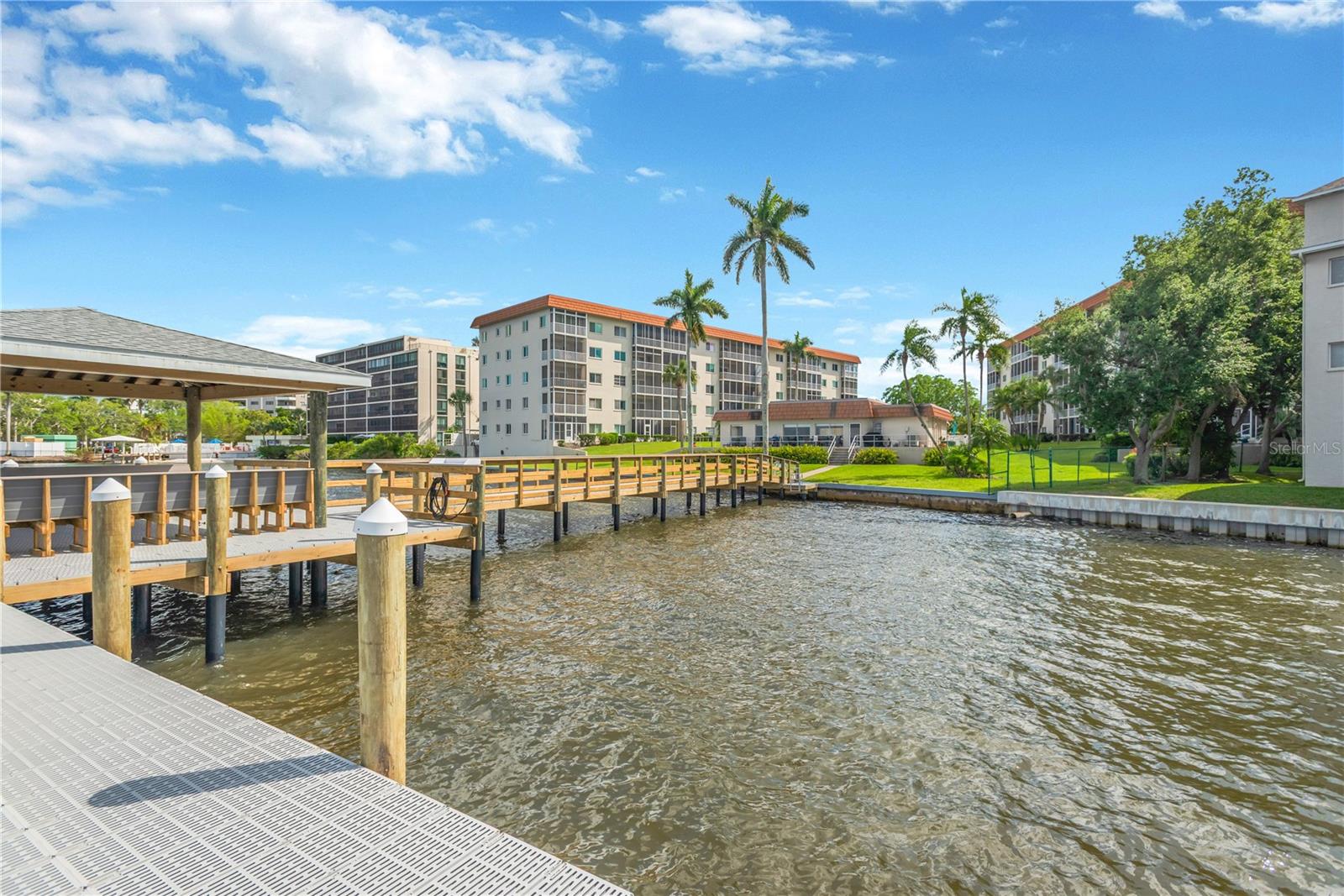 RIVER OAKS SEC B - Residential