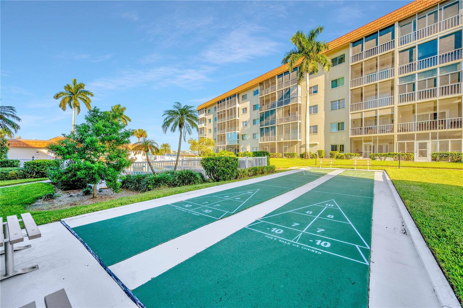 RIVER OAKS SEC B - Residential